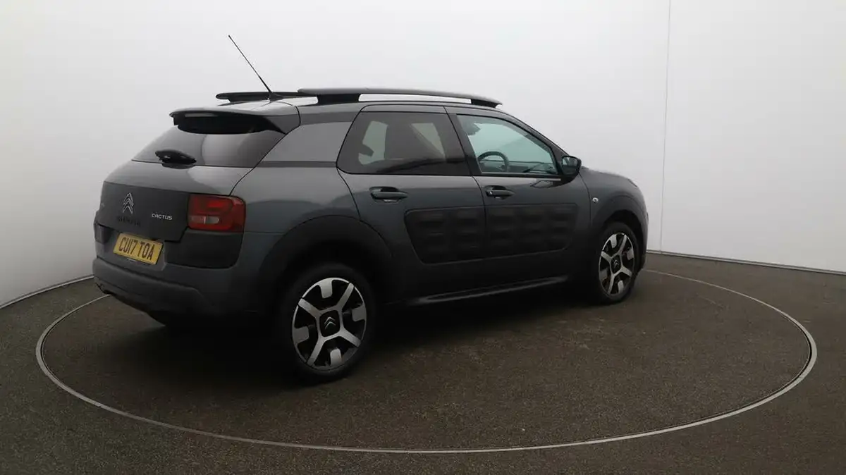 2017-citroen-c4-cactus-16bluehdi-flair-ss-etg6-big-47