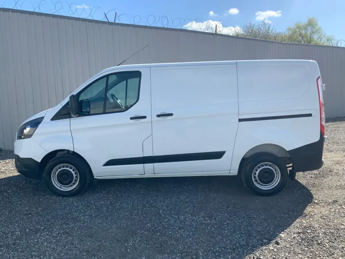 2022-ford-transit-custom-20tdci-280-l1h1-leader-105pseu6dt-panel-van-big-3