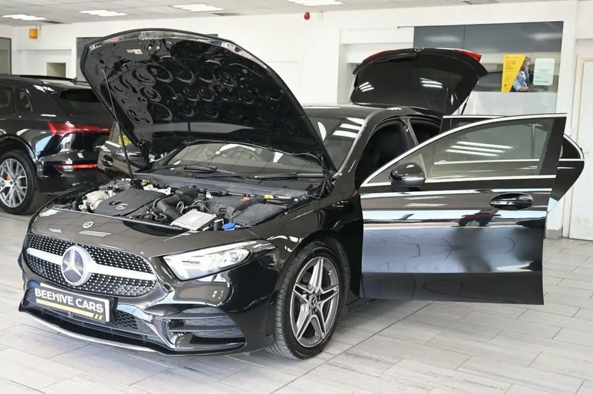 2019-mercedes-benz-a-class-13-a180-amg-line-hatchback-5d-big-10