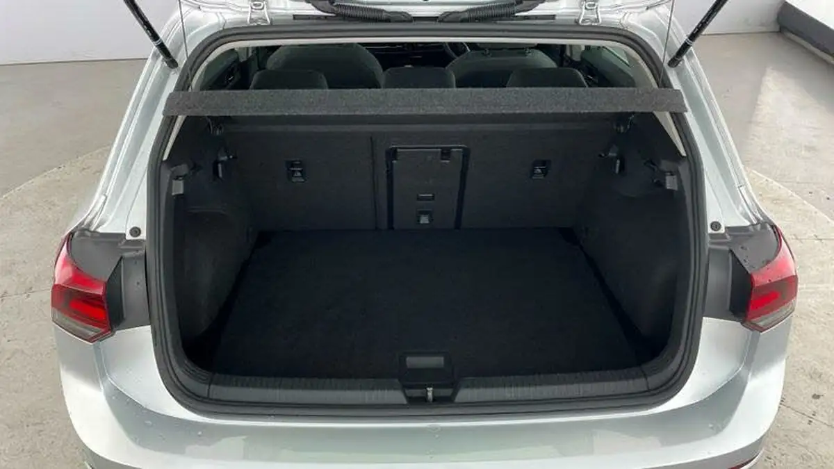 2024-volkswagen-golf-15-tsi-style-130ps-evo-hatchback-big-26