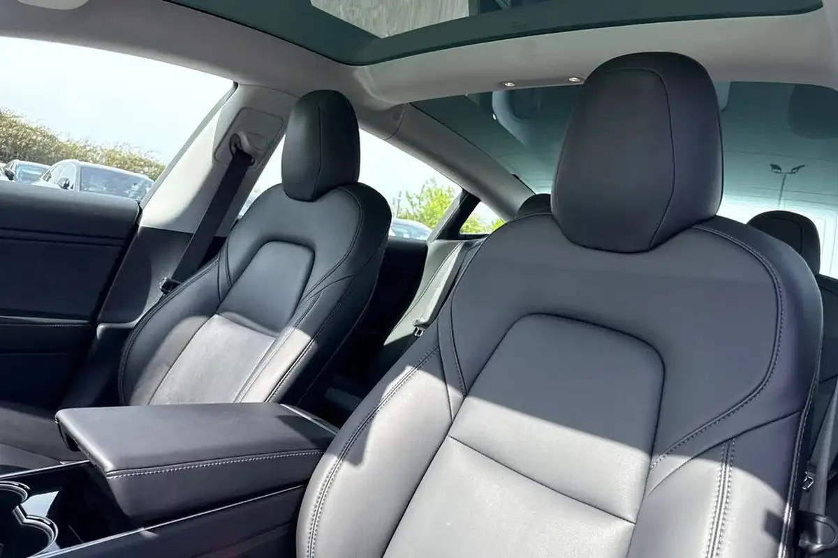 2019-tesla-model-3-e-standard-plus-big-15