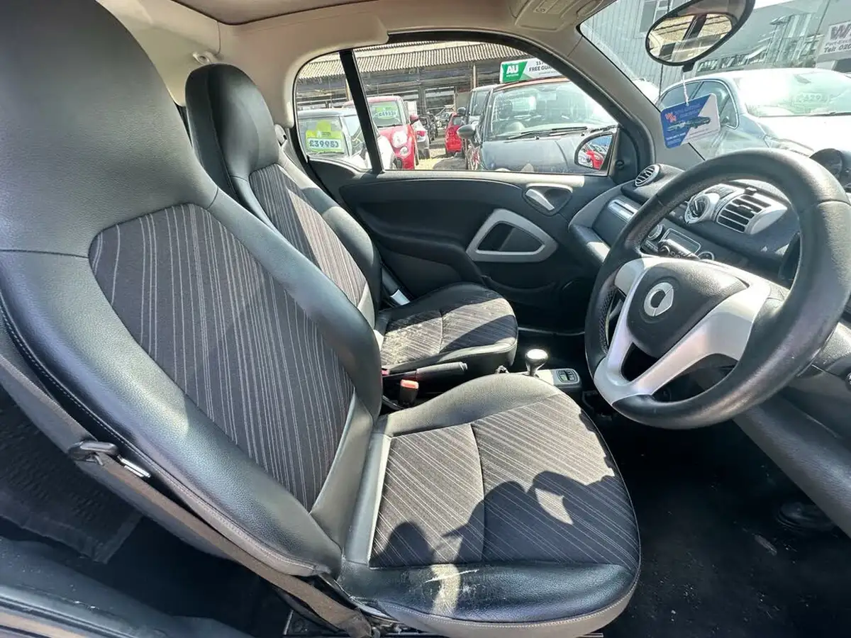 2012-smart-fortwo-10-pulse-71bhp-coupe-softouch-big-12