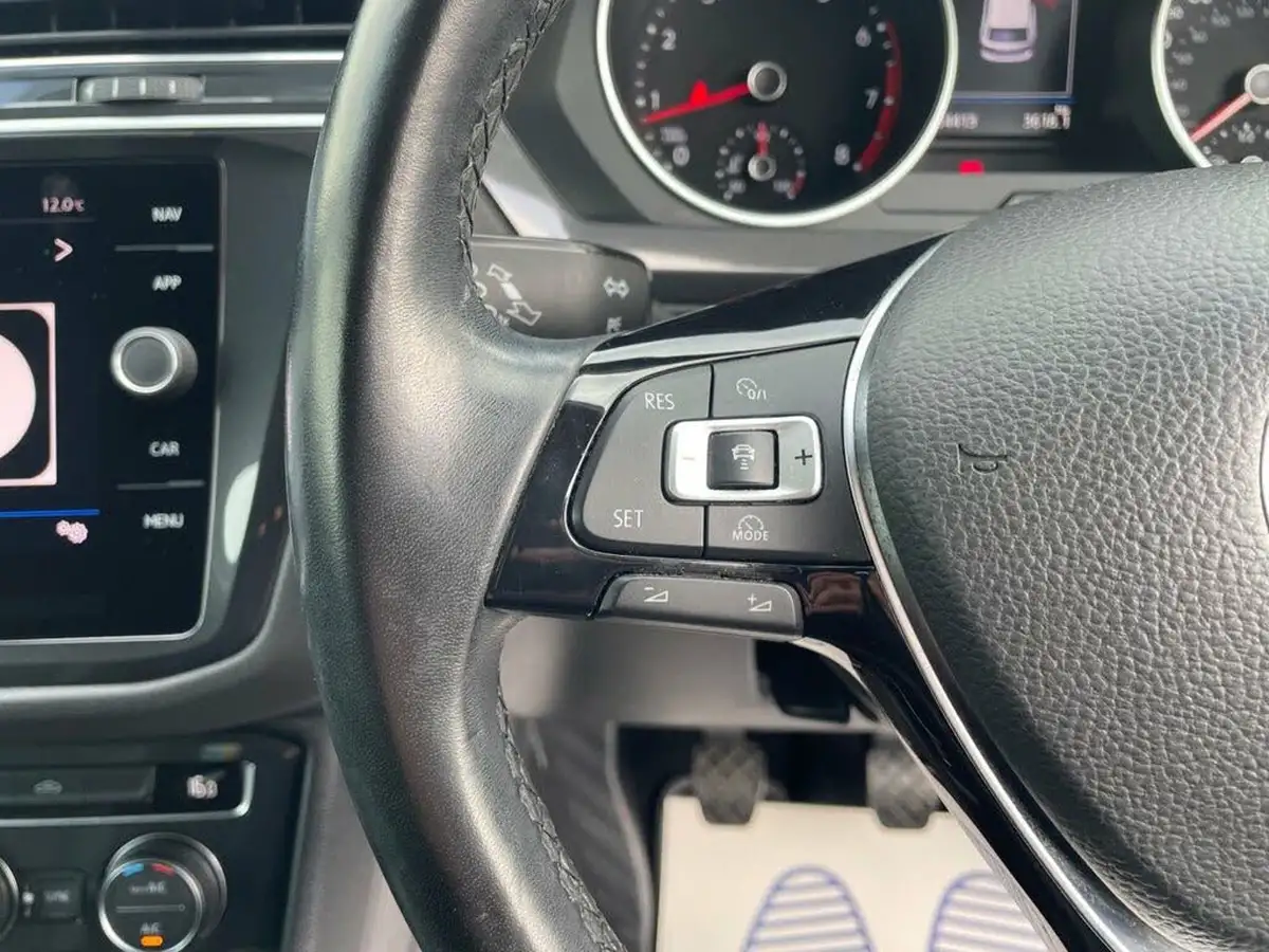 2018-volkswagen-tiguan-14-tsi-se-navigation-150ps-actss-big-46