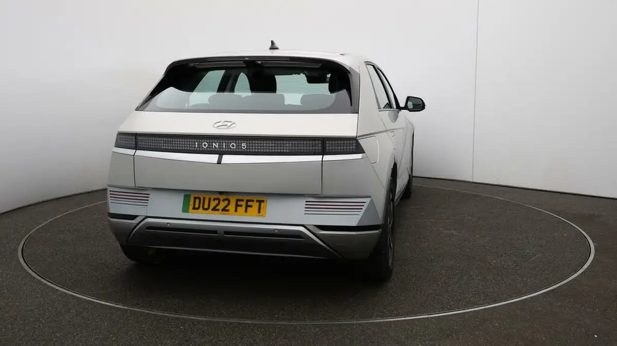 2022-hyundai-ioniq-5-e-premium-217ps-73kwh-rwd-big-47