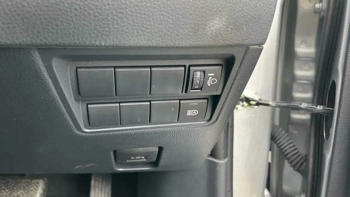 2022-toyota-yaris-cross-15-vvt-i-dynamic-big-29