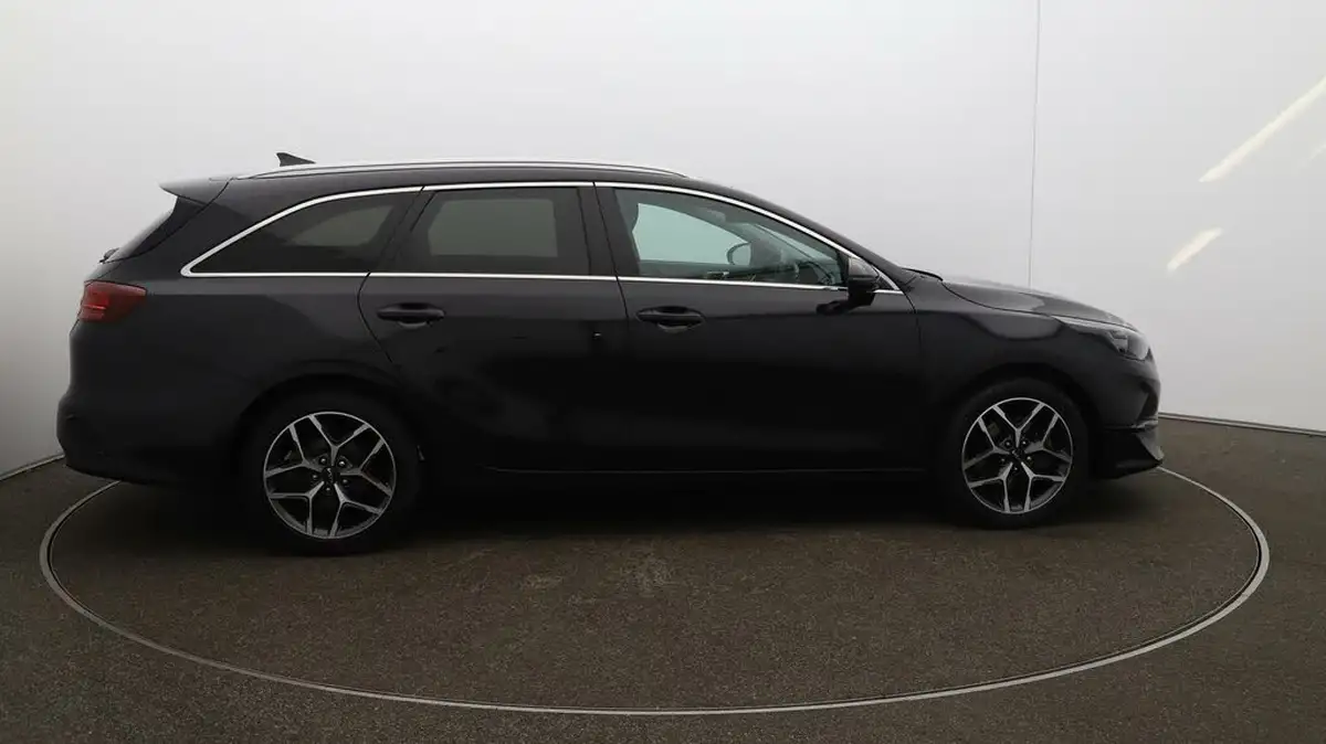 2022-kia-ceed-15-t-gdi-3-sportswagon-big-41