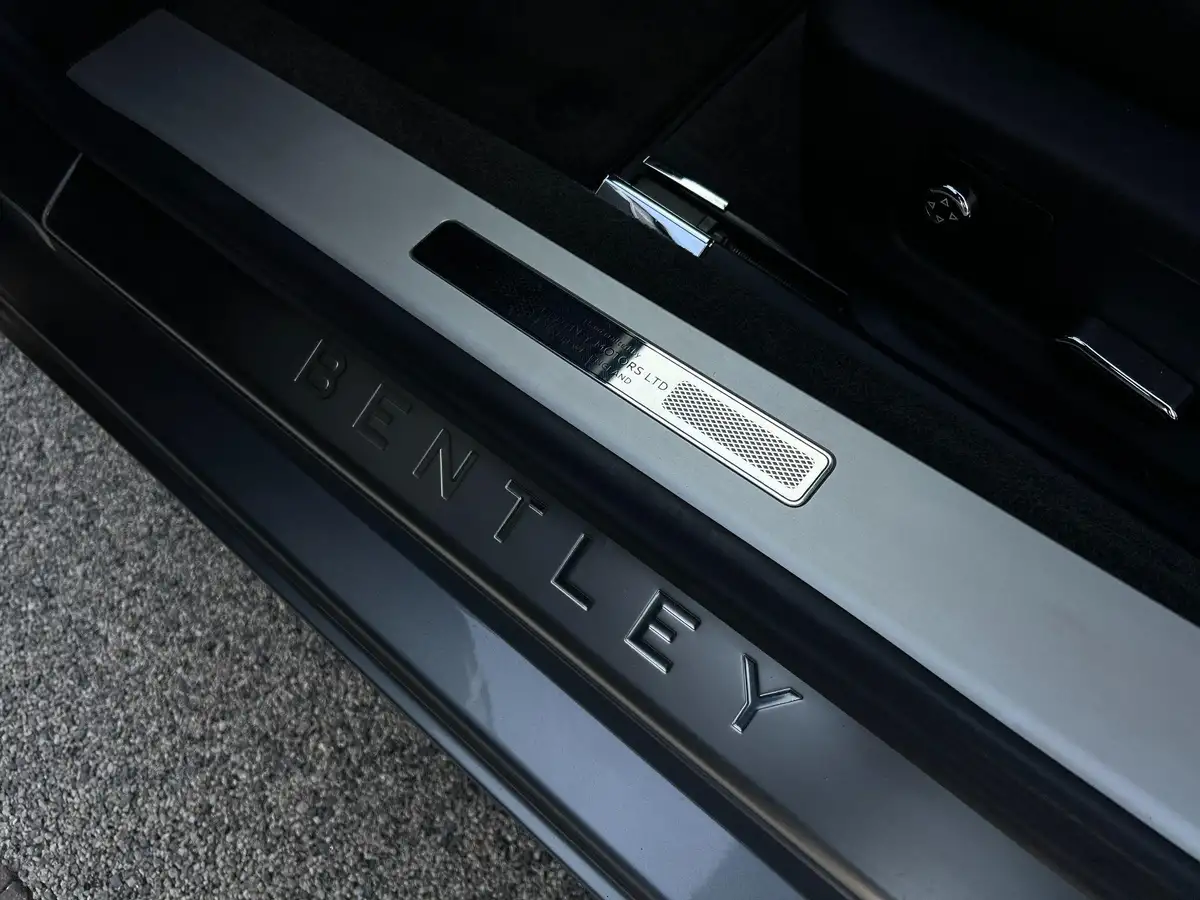 2019-bentley-continental-60-gt-4x4-coupe-big-28