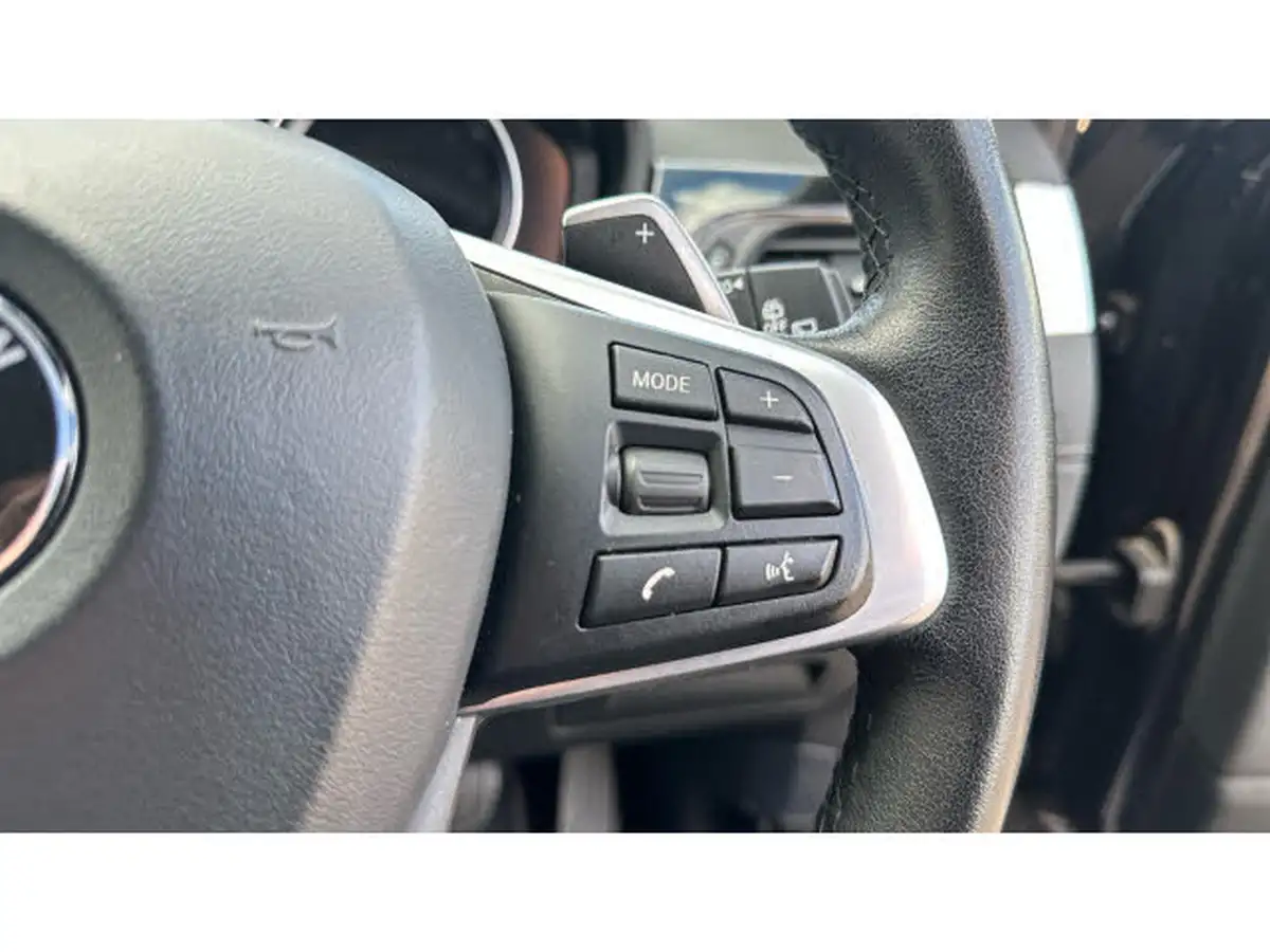 2021-bmw-x1-20-sdrive20i-xline-big-17