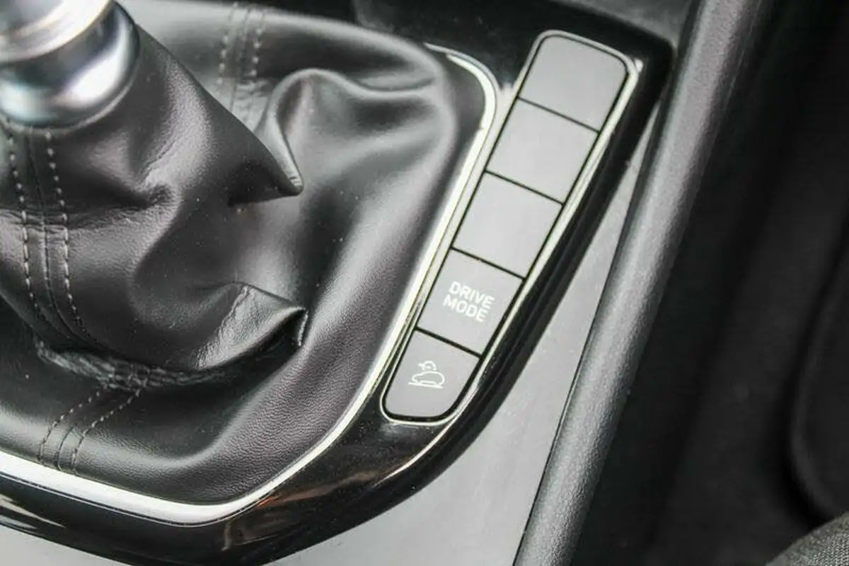2022-hyundai-tucson-16-t-gdi-se-connect-150ps-big-25