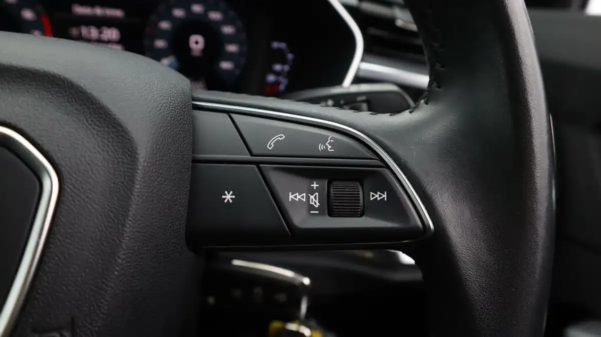 2019-audi-q3-15-35-tfsi-sport-cod-ss-station-wagon-1495cc-s-tronic-big-23
