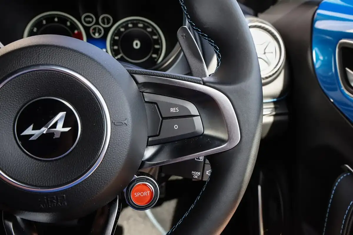 2024-alpine-a110-18-t-no-trim-big-29
