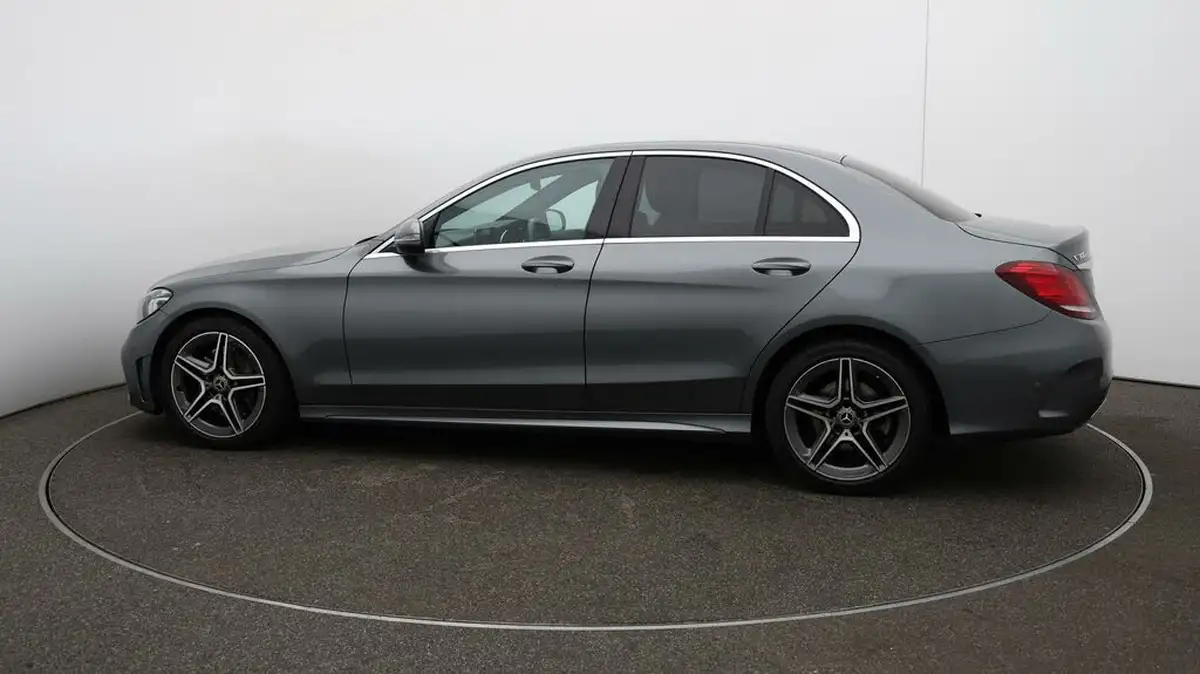 2019-mercedes-benz-c-class-20d-c300d-amg-line-245ps-ss-saloon-4d-big-49