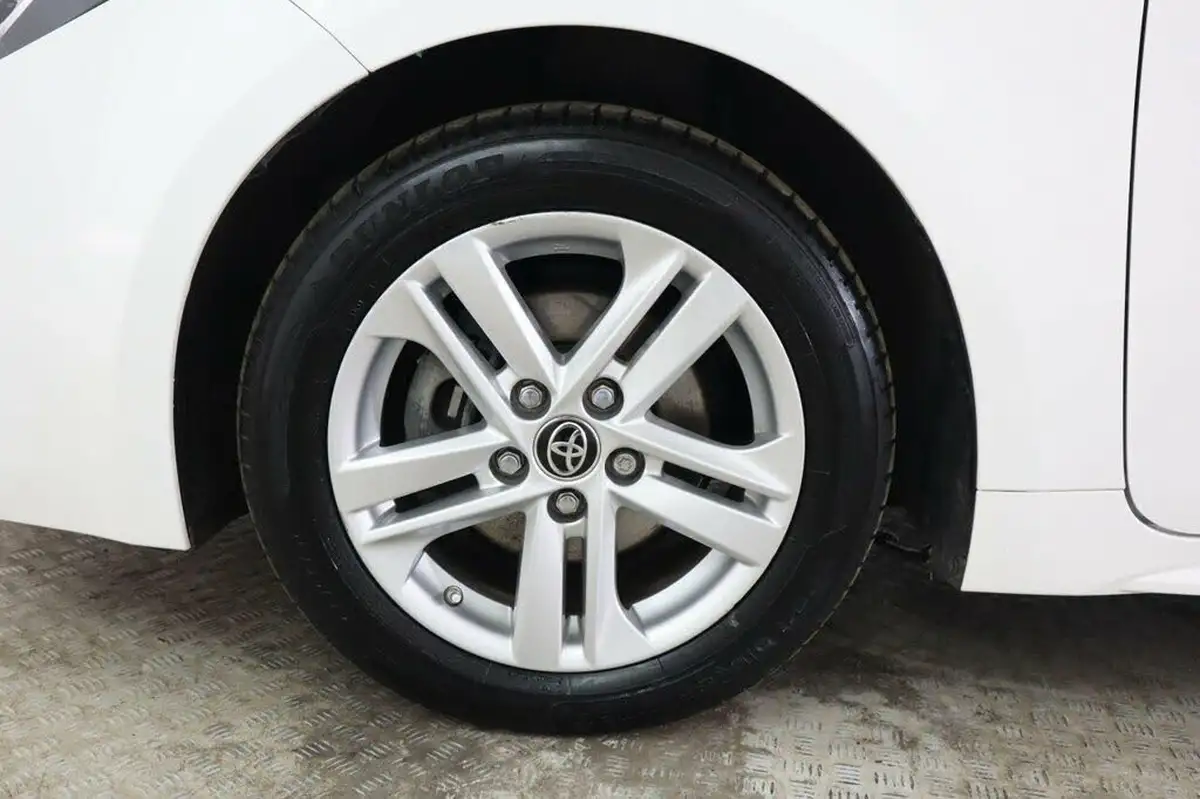 2022-toyota-corolla-18-vvt-i-icon-120bhp-trk-hatchback-5d-big-29