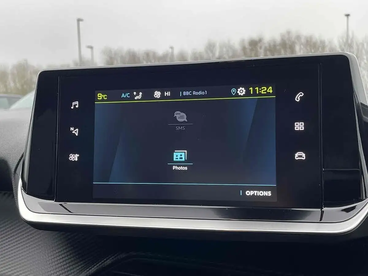 2022-peugeot-208-e-allure-premium-big-25