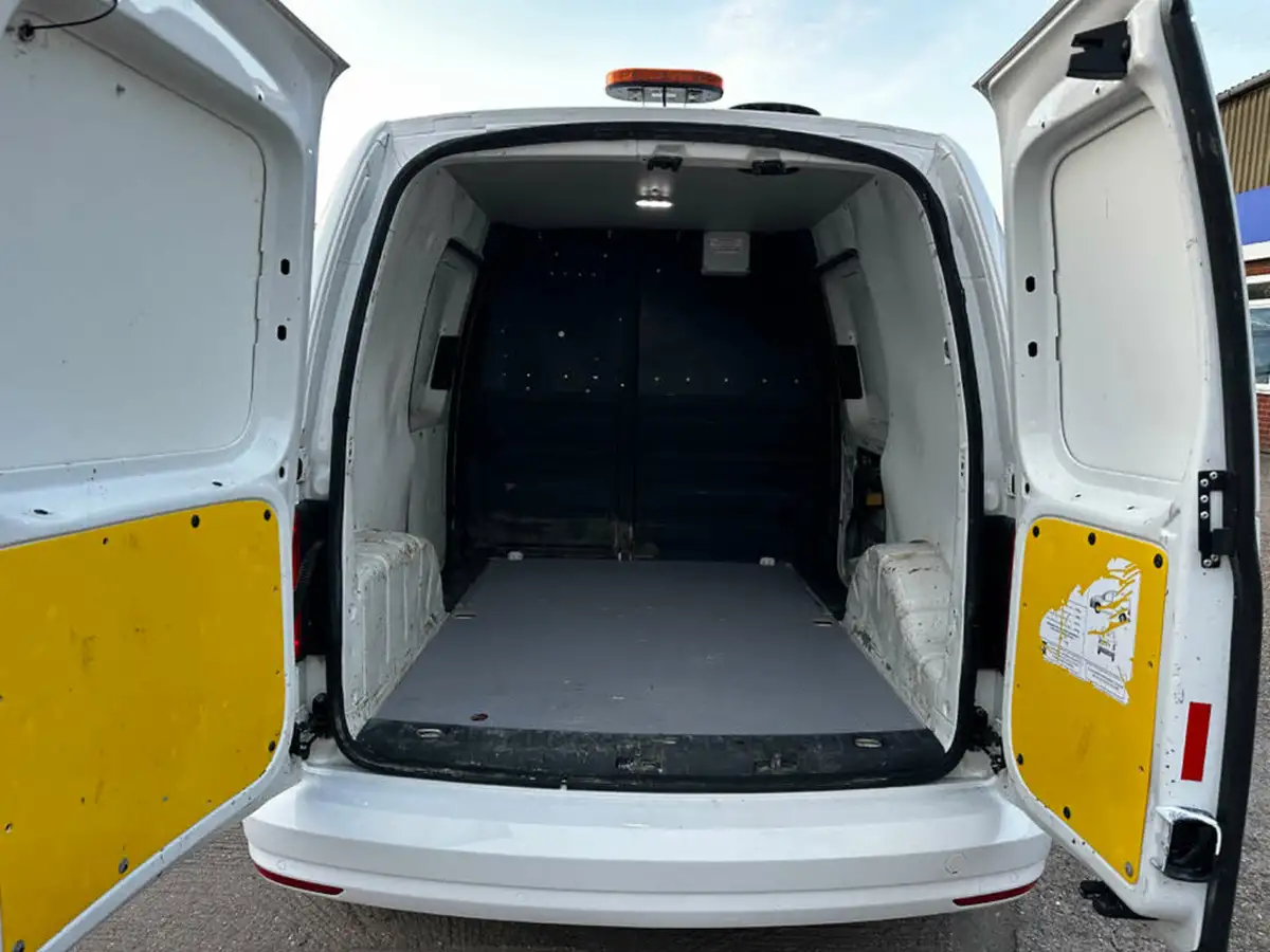 2019-volkswagen-caddy-20tdi-c20-trendline-bmt-102pseu6-dsg-big-6