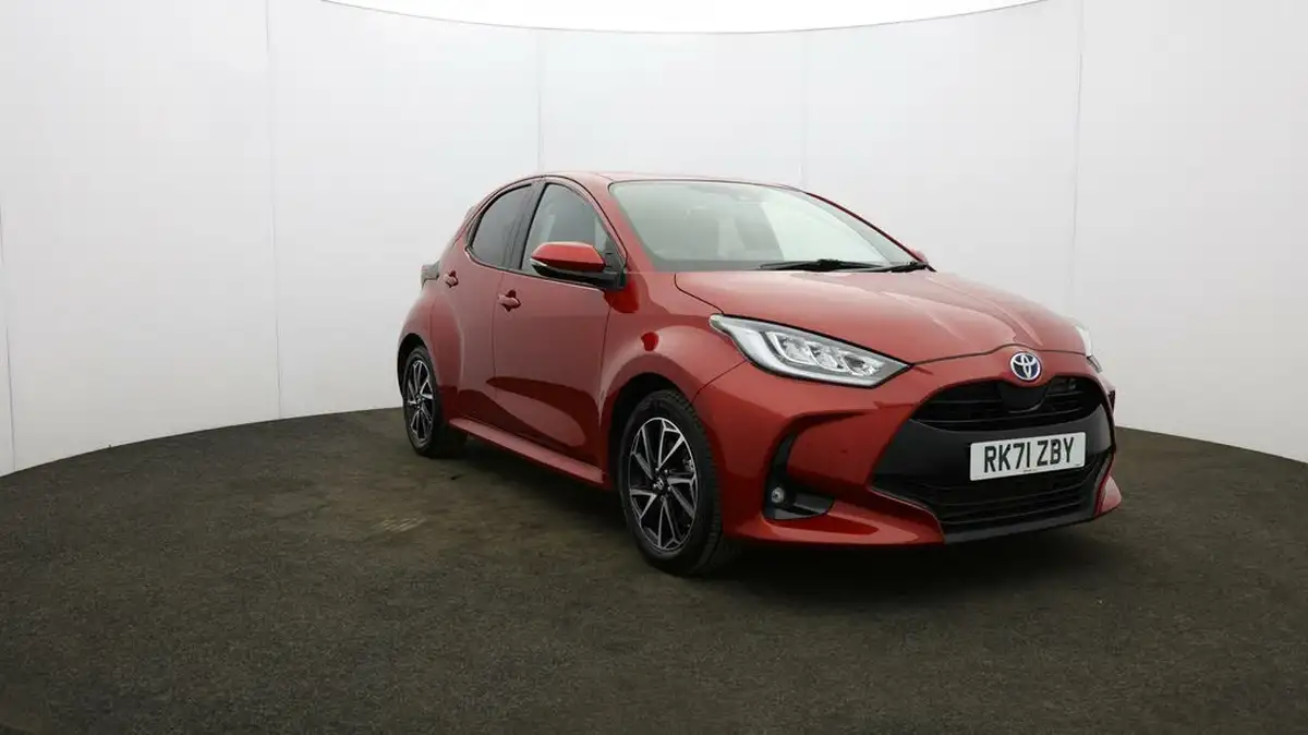 2021-toyota-yaris-15-vvt-i-design-big-37