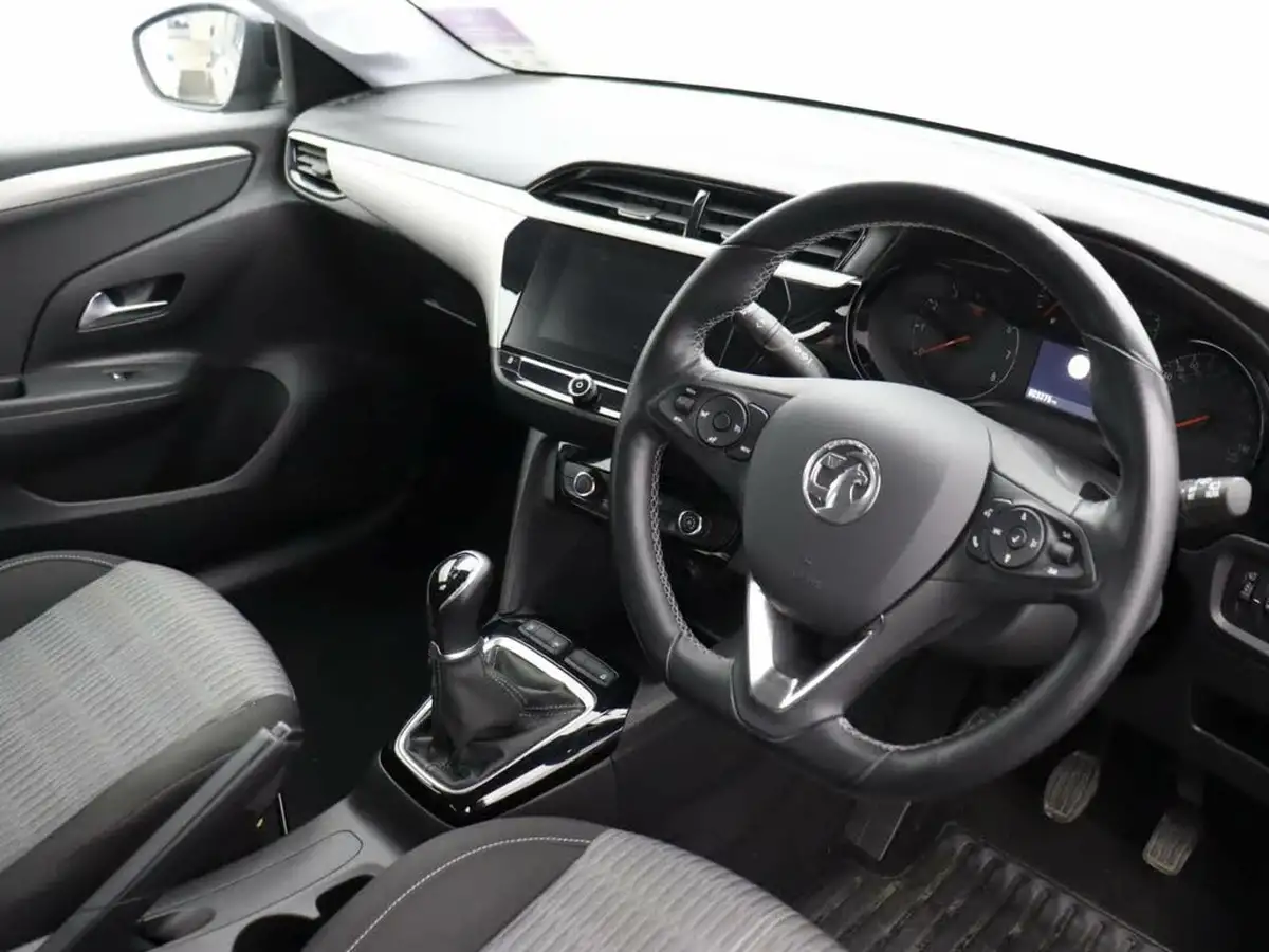 2020-vauxhall-corsa-12i-se-big-10