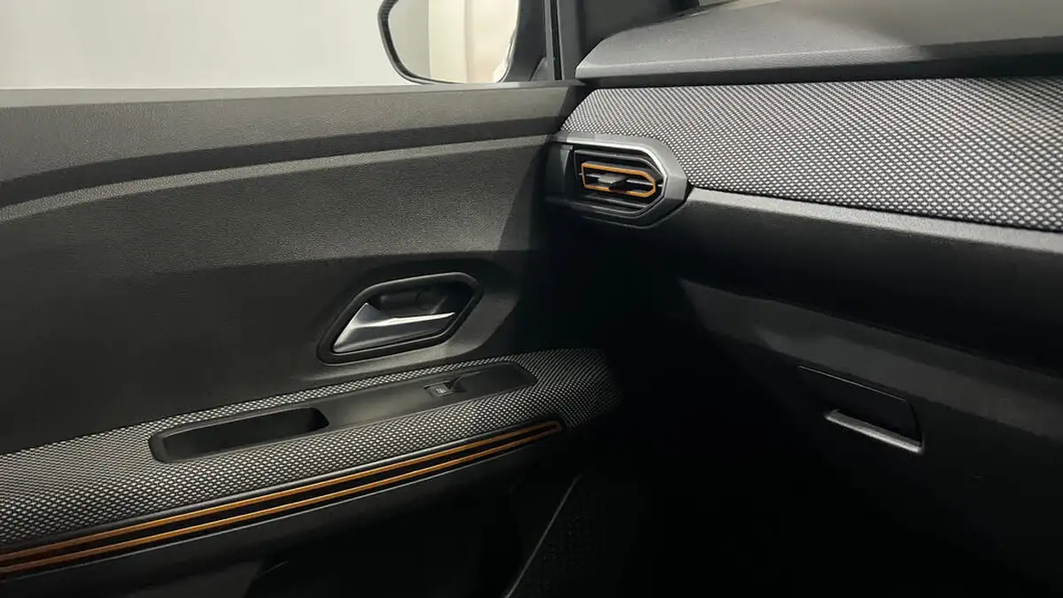 2021-dacia-sandero-stepway-10-tce-comfort-90bhp-big-20