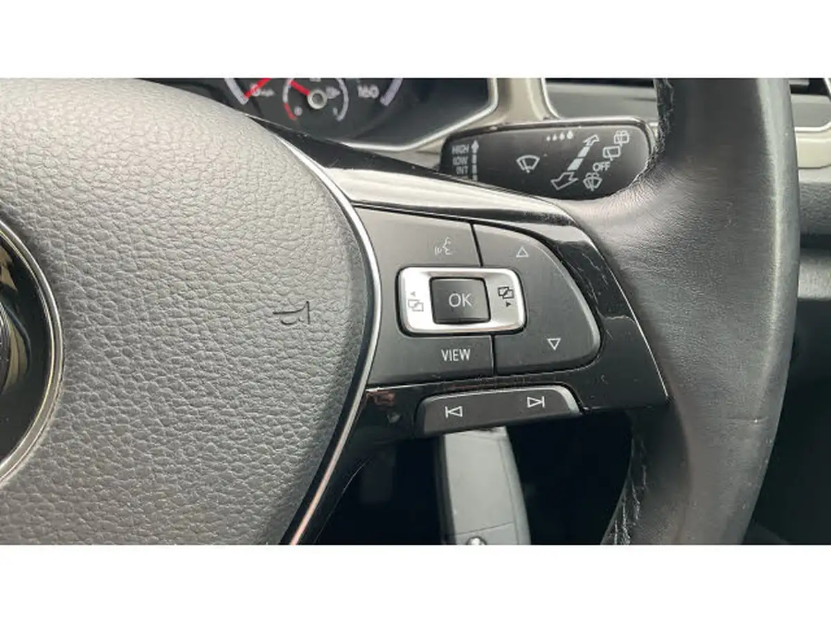2020-volkswagen-t-roc-15-tsi-se-dsg-big-17