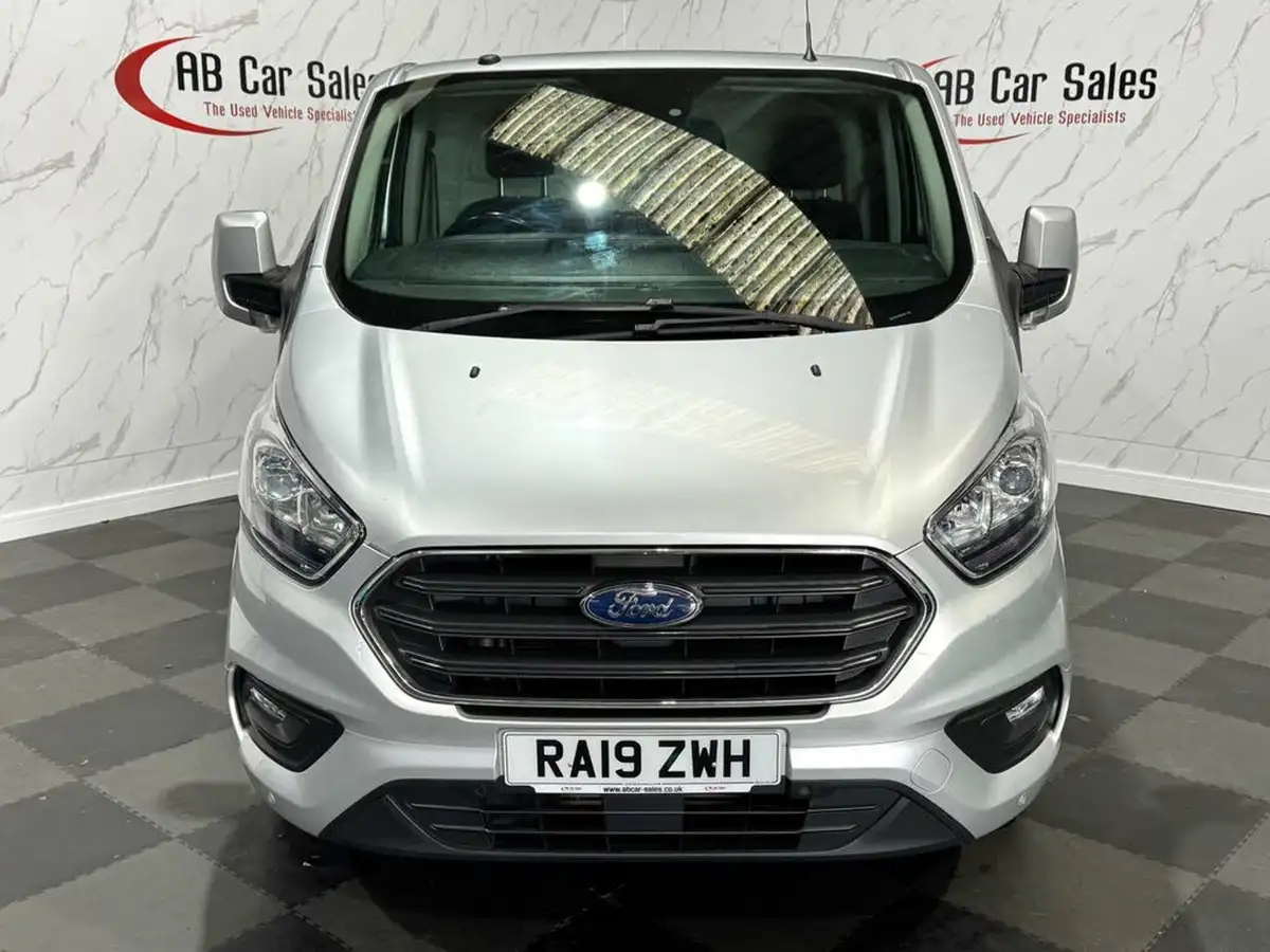 2019-ford-transit-custom-20tdci-300-l2h1-limited-130pseu6-panel-van-big-1
