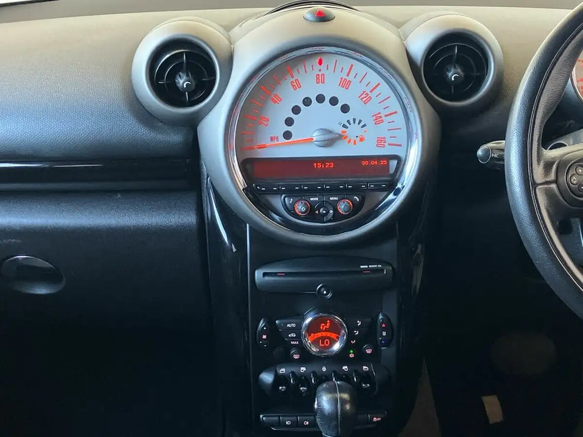 2011-mini-countryman-20td-cooper-d-112bhp-all4-auto-big-41