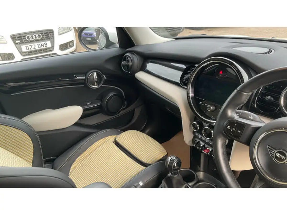 2022-mini-cooper-15-cooper-classic-hatchback-5d-big-13