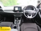 2018-hyundai-i30-14-t-gdi-se-nav-isg-fastback-dct-small-1
