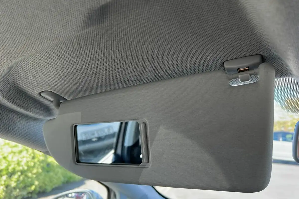 2014-seat-ibiza-12-fr-105ps-sportcoupe-3d-dsg-big-33