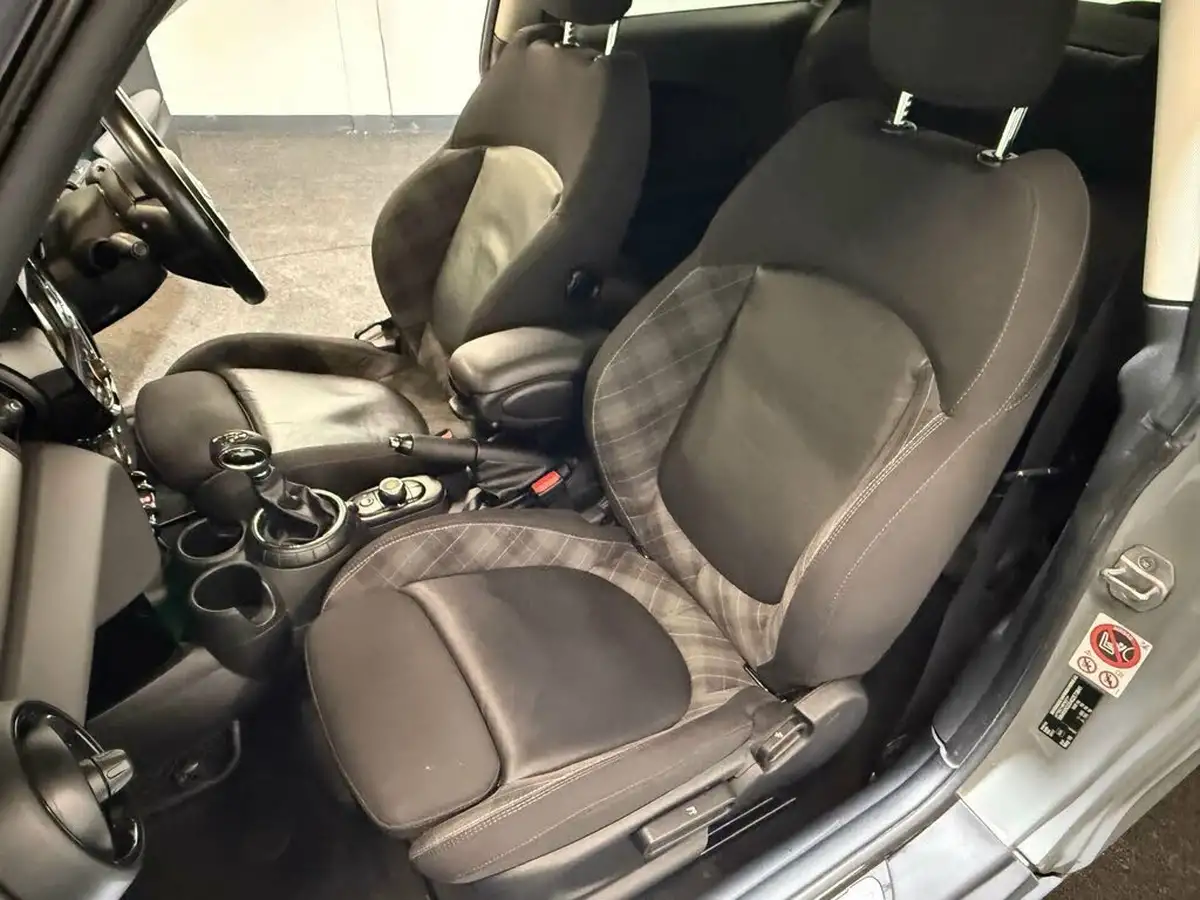 2016-mini-cooper-15td-cooper-d-ss-hatchback-3d-auto-big-44