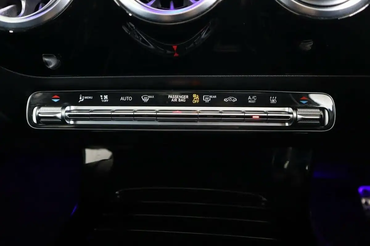 2022-mercedes-benz-a-class-13-a250e-amg-line-premium-plus-edition-hatchback-5d-big-55