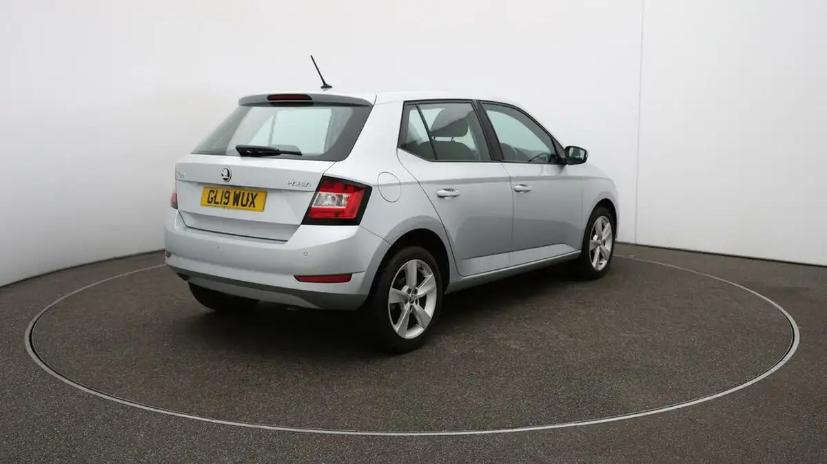 2019-skoda-fabia-10-tsi-se-l-95ps-ss-hatchback-big-7