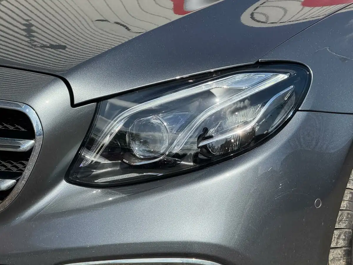 2019-mercedes-benz-e-class-20d-e220d-se-ss-saloon-4d-big-36