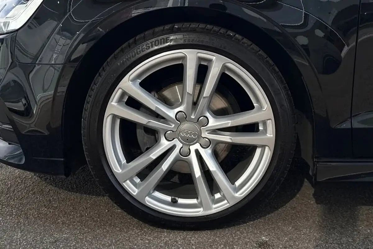 2017-audi-a3-15-tfsi-s-line-saloon-4d-tronic-big-11