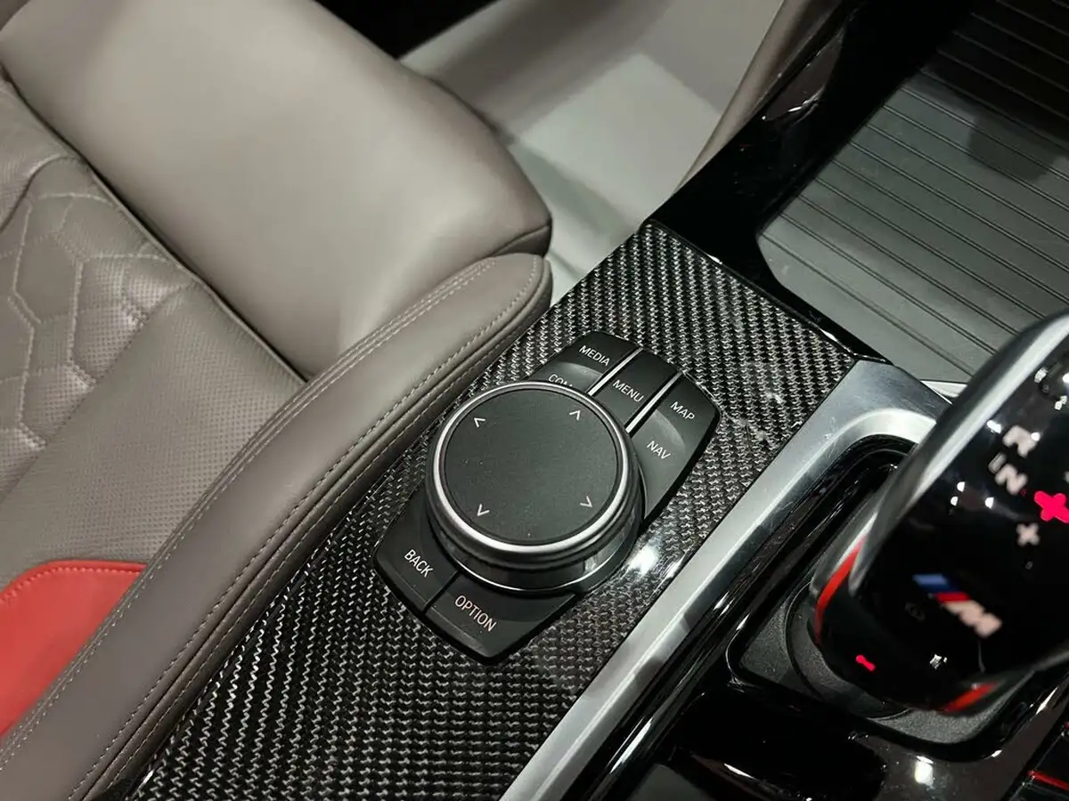 2019-bmw-x4-30-m-competition-big-40