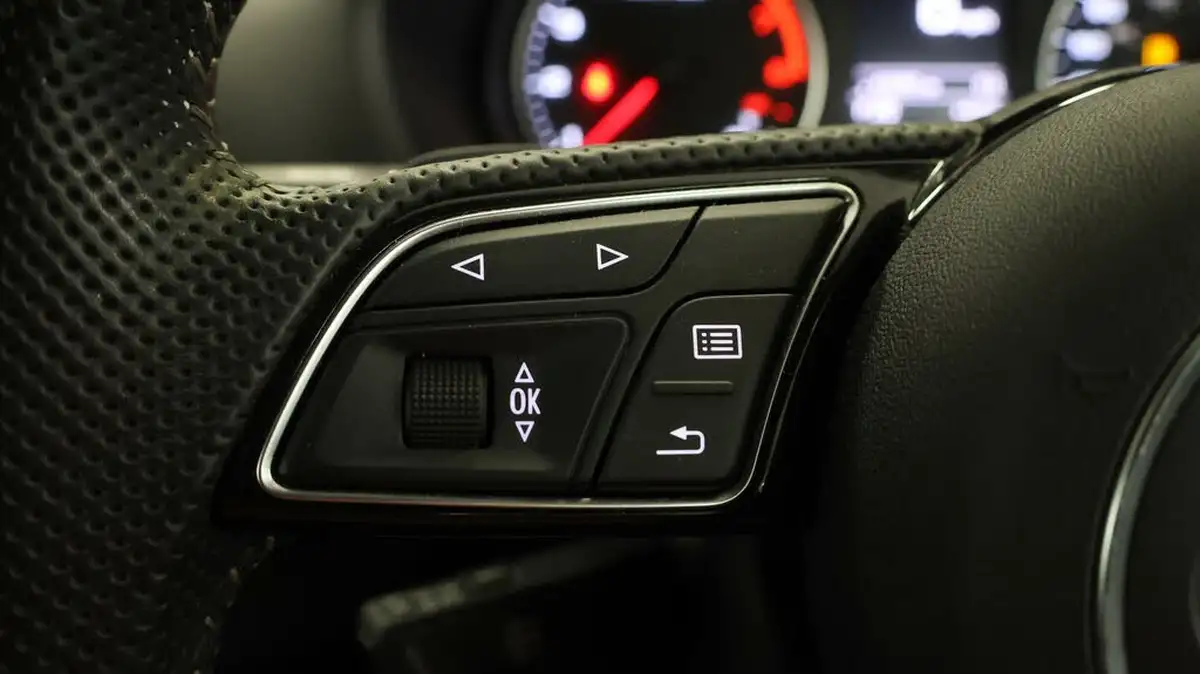 2019-audi-q2-15-35-tfsi-black-edition-cod-s-tronic-big-21