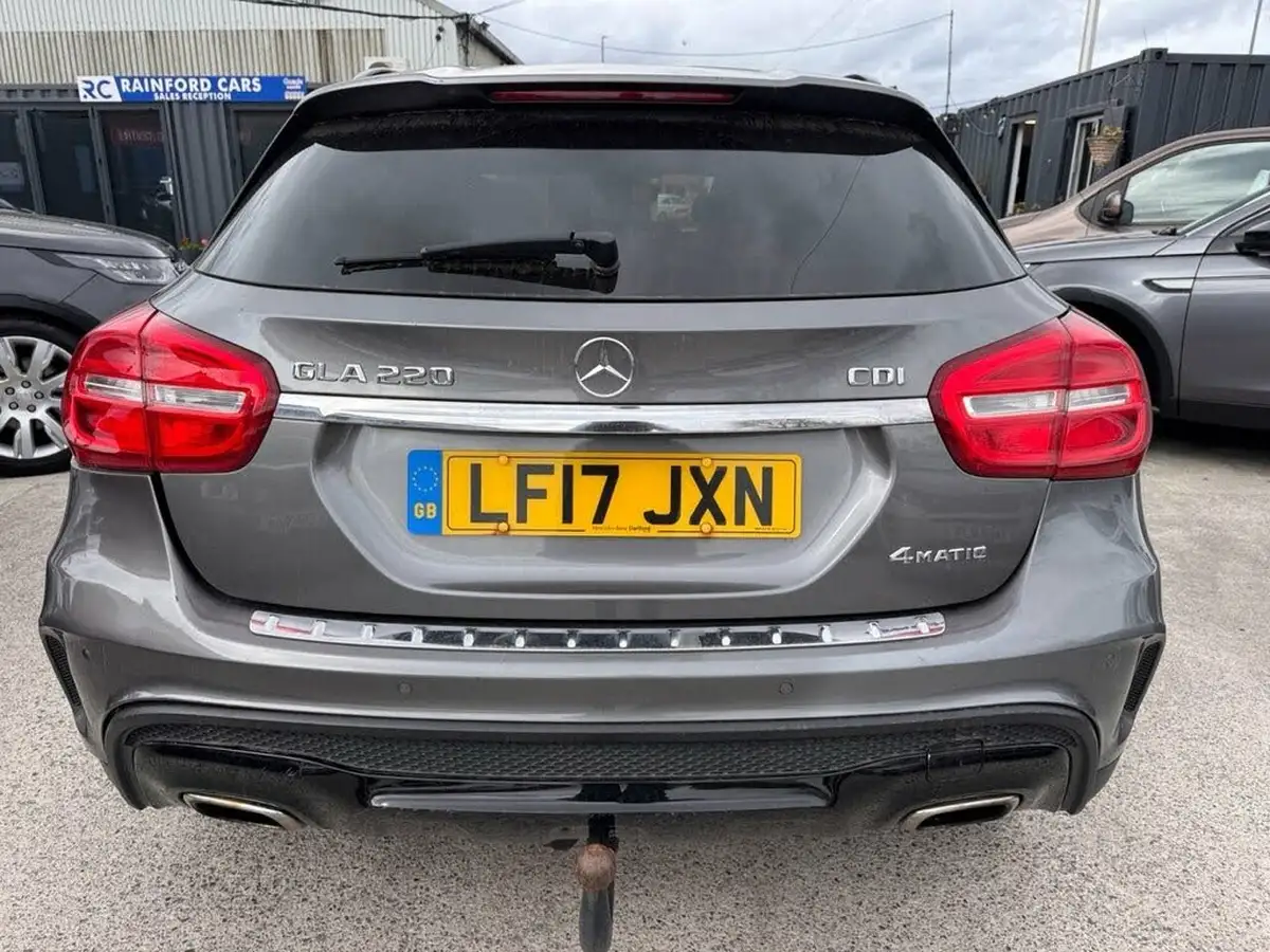 2017-mercedes-benz-gla-class-21d-gla-220d-amg-line-premium-plusss-big-4