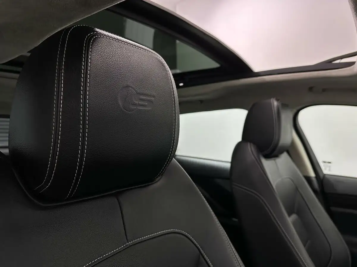 2019-jaguar-f-pace-30td-s-big-30