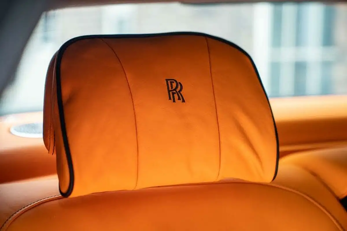 2021-rolls-royce-ghost-675-big-44