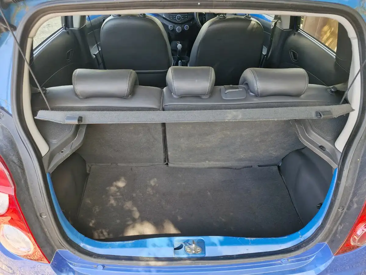 2013-chevrolet-spark-12-ltz-big-12