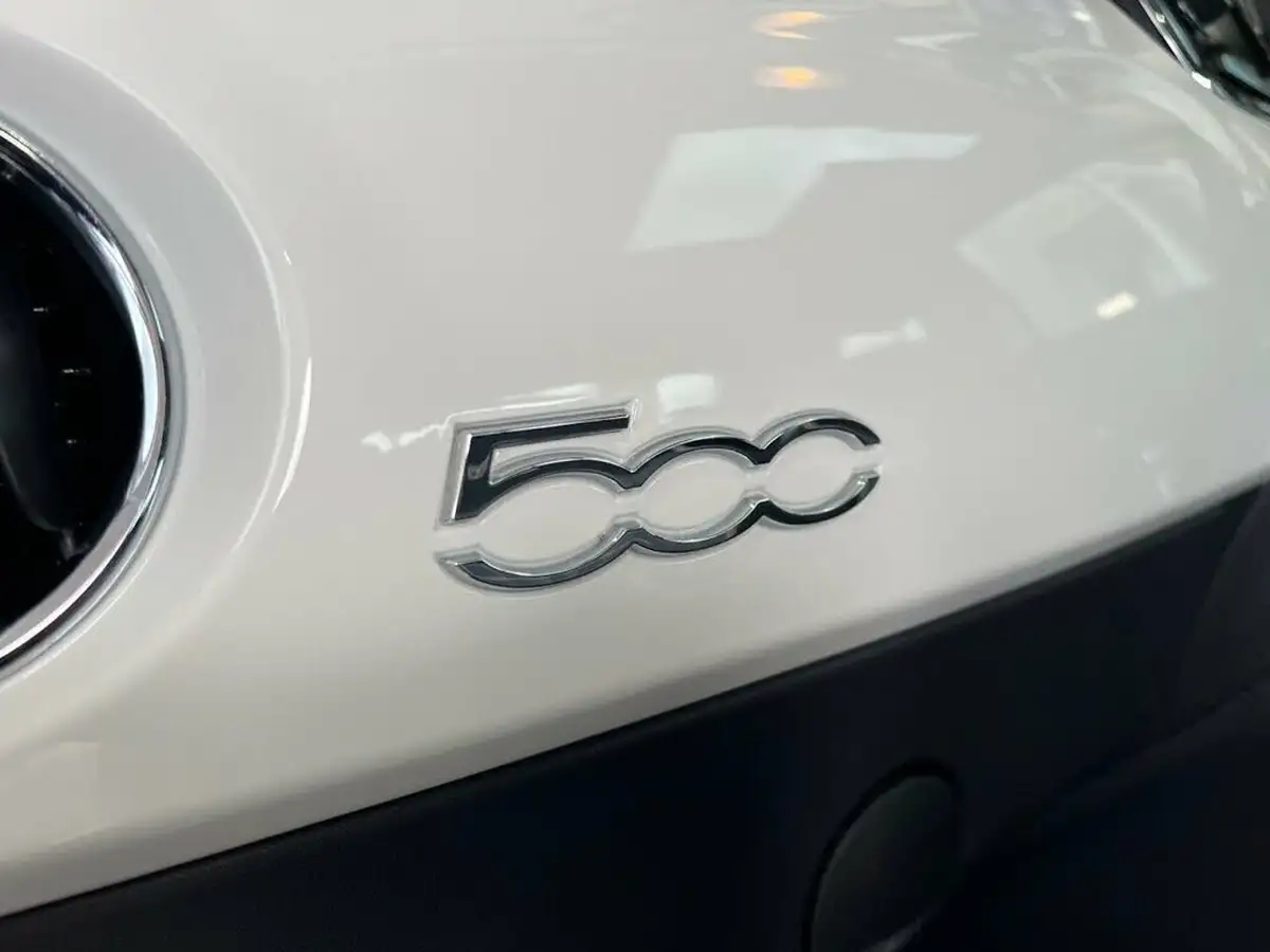 2016-fiat-500-12-lounge-big-42