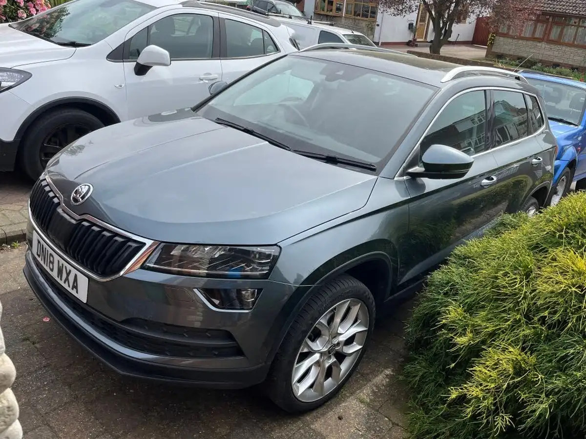 2018-skoda-karoq-15-tsi-edition-ss-big-1