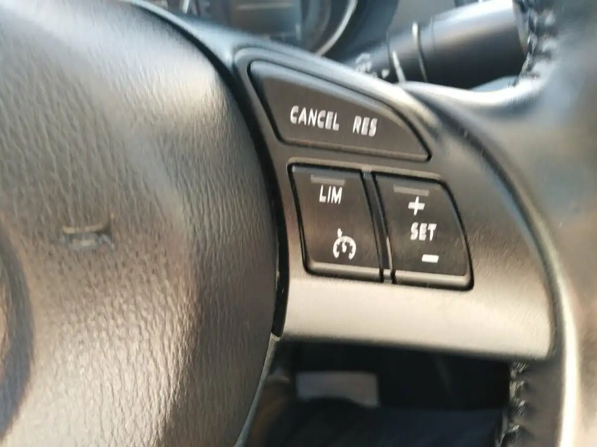 2014-mazda-mazda6-22td-se-l-nav-saloon-4d-big-21