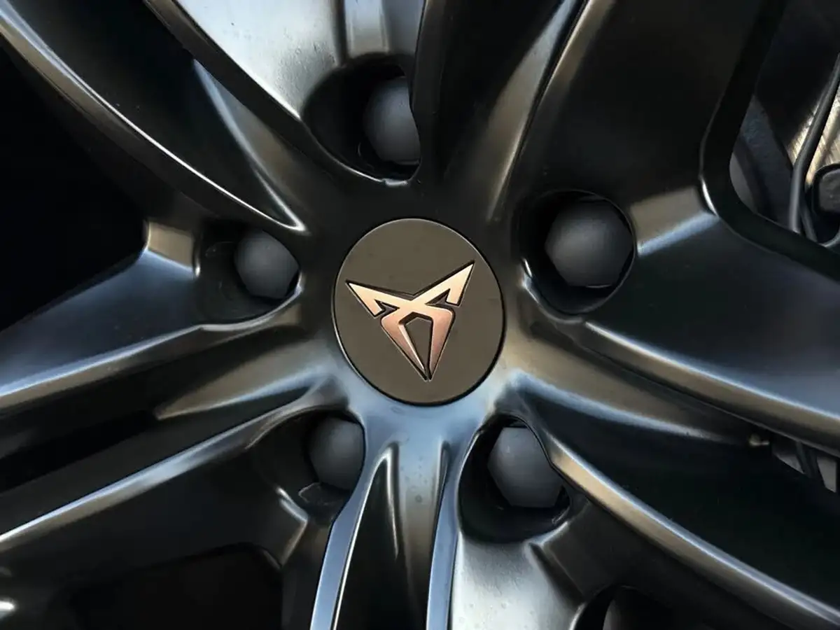 2025-cupra-terramar-15-e-hybrid-vz-first-edition-big-25