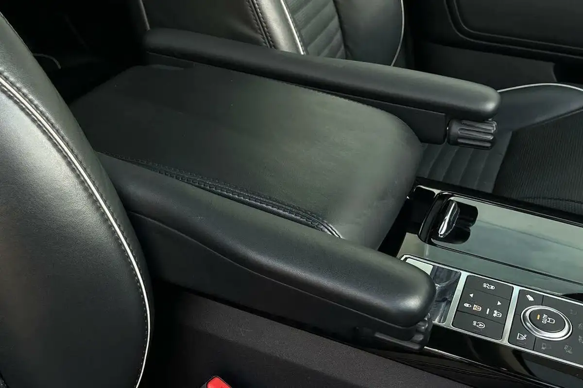 2020-land-rover-discovery-30-sd6-hse-luxury-big-59