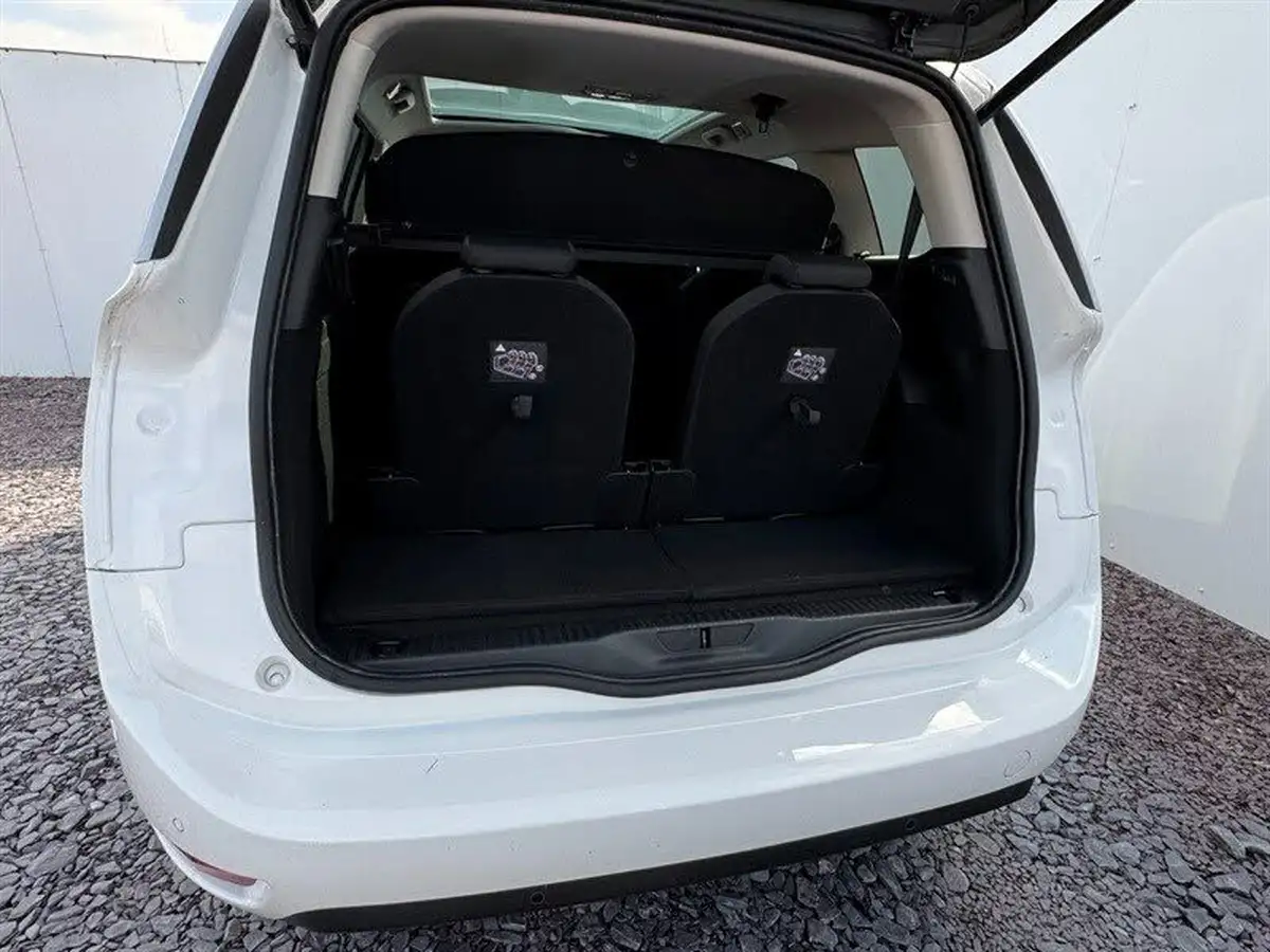 2022-citroen-grand-c4-spacetourer-12-puretech-shine-eat8-big-20