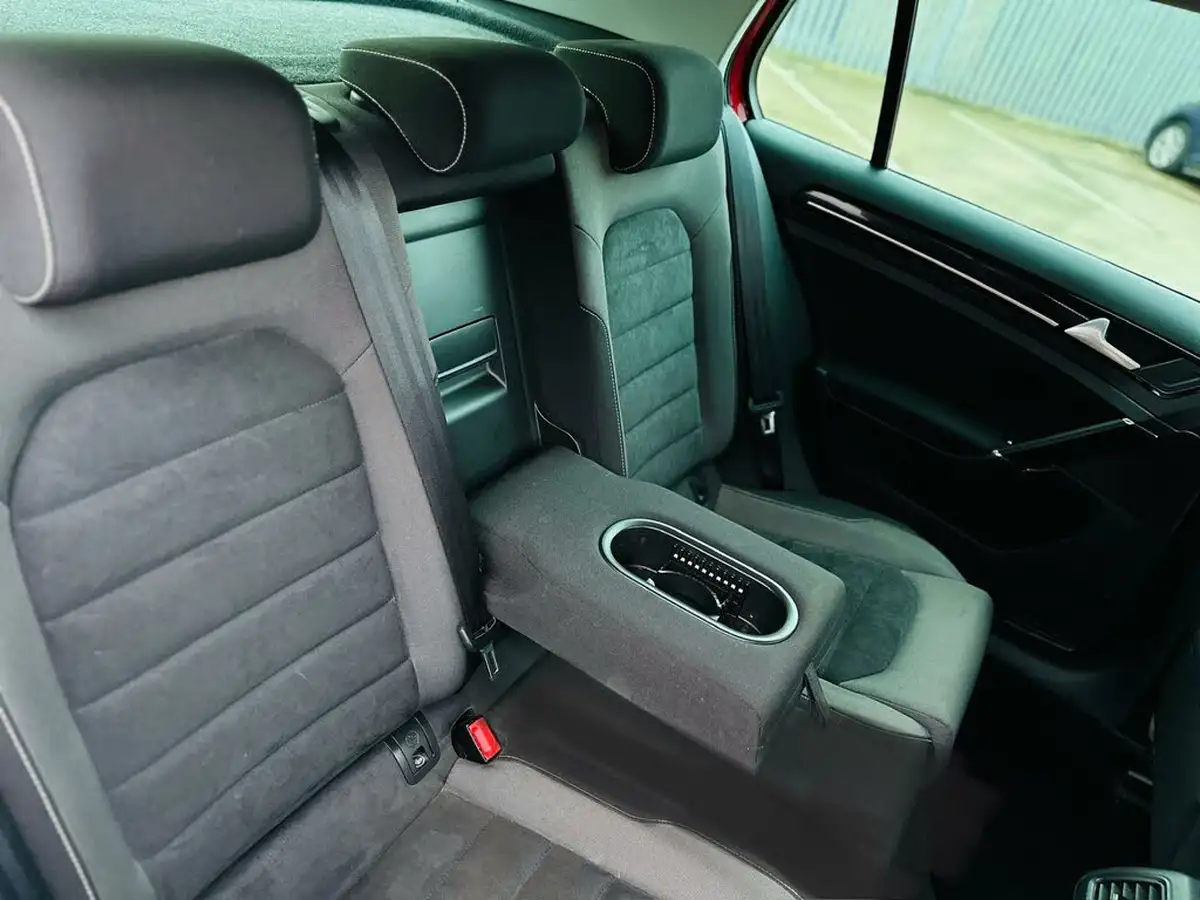 2015-volkswagen-golf-20tdi-gt-hatchback-5d-big-30