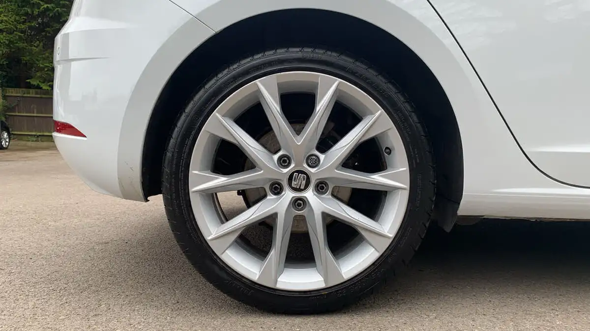 2019-seat-leon-15-tsi-evo-fr-sport-150ps-hatchback-dsg-big-15
