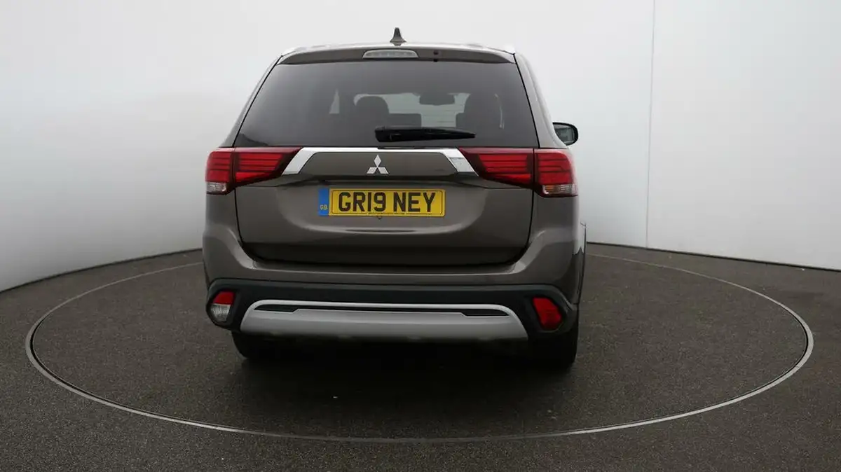2019-mitsubishi-outlander-20-exceed-big-49
