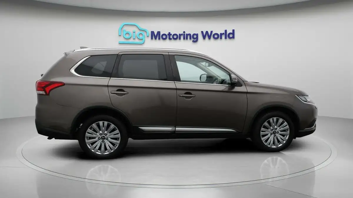 2019-mitsubishi-outlander-20-exceed-big-8