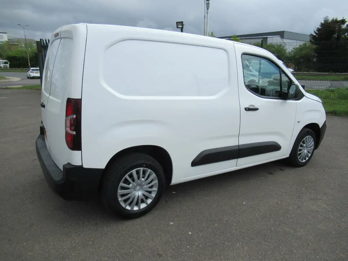 2020-citroen-berlingo-15bluehdi-650-enterprise-ss-big-11